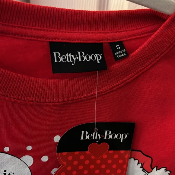 Brand NWT Christmas red Betty Boop festive sweatshirt!! - Picture 4 of 9
